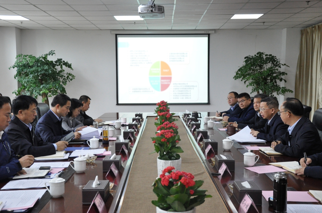 昆明市委常委杨东伟一行到云南乐发Vll官网动力集团有限公司开展调研_乐发Vll官网新闻_云南乐发Vll官网动力集团有限公司